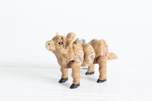 3D-printed shaggy brown Highland cow keychain with a silver swivel quick-clip on a white background.
